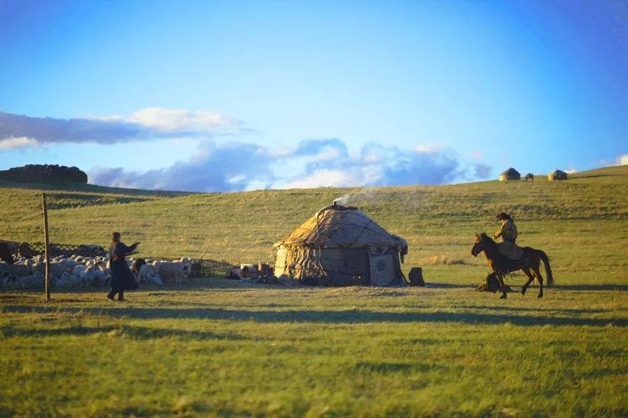 内蒙古，致尊敬的听众朋友们