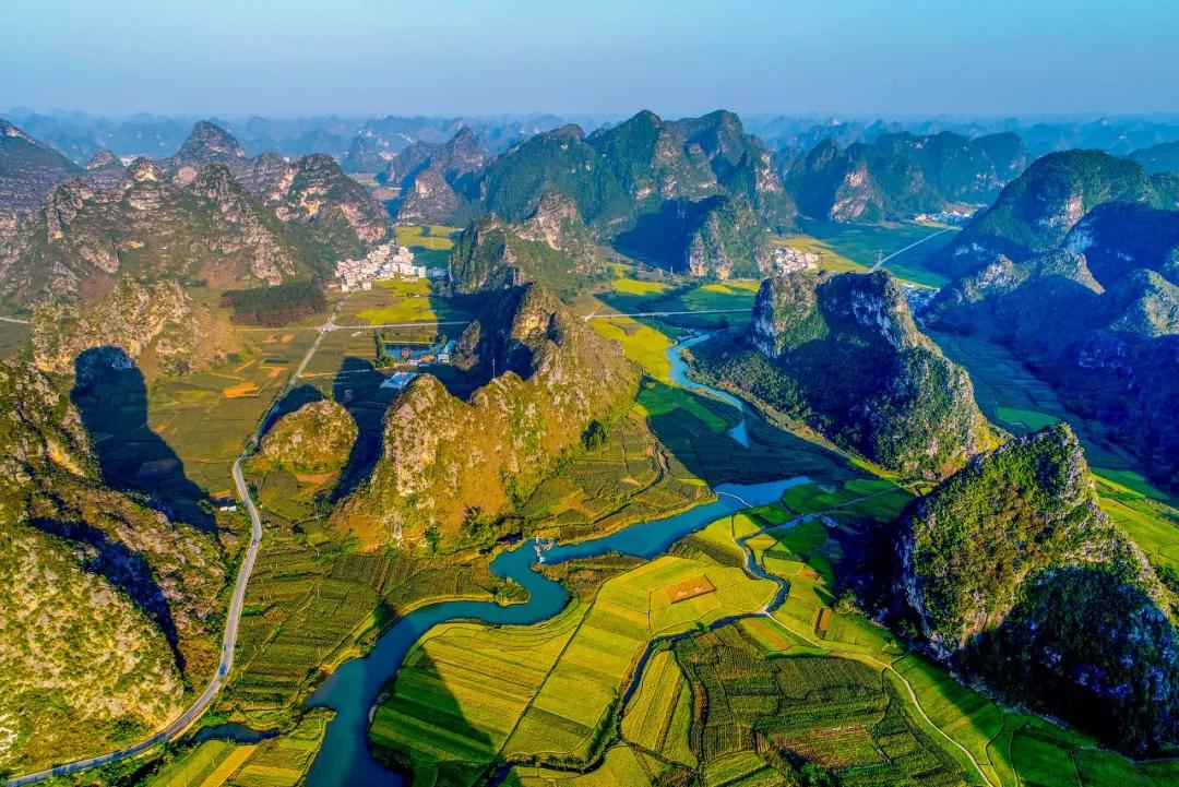 广西，绿色宝库中的民族风情五彩画卷